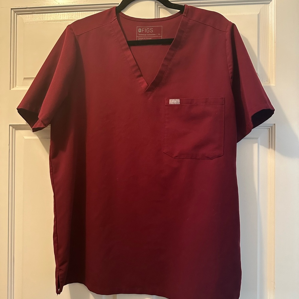 Figs Scrub top